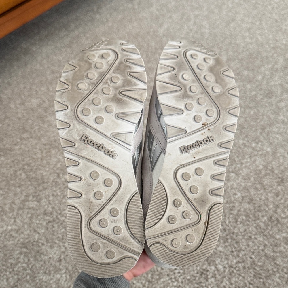 Reebok White and Gray Athletic Shoes with Yellow Highlights Soulcycle collab - Picture 4 of 4
